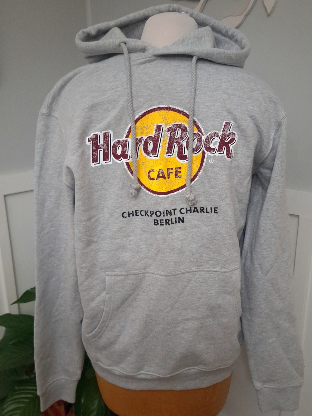 NWOT Hard Rock Cafe Berlin Hoodie in Gray with Yellow and Maroon Logo